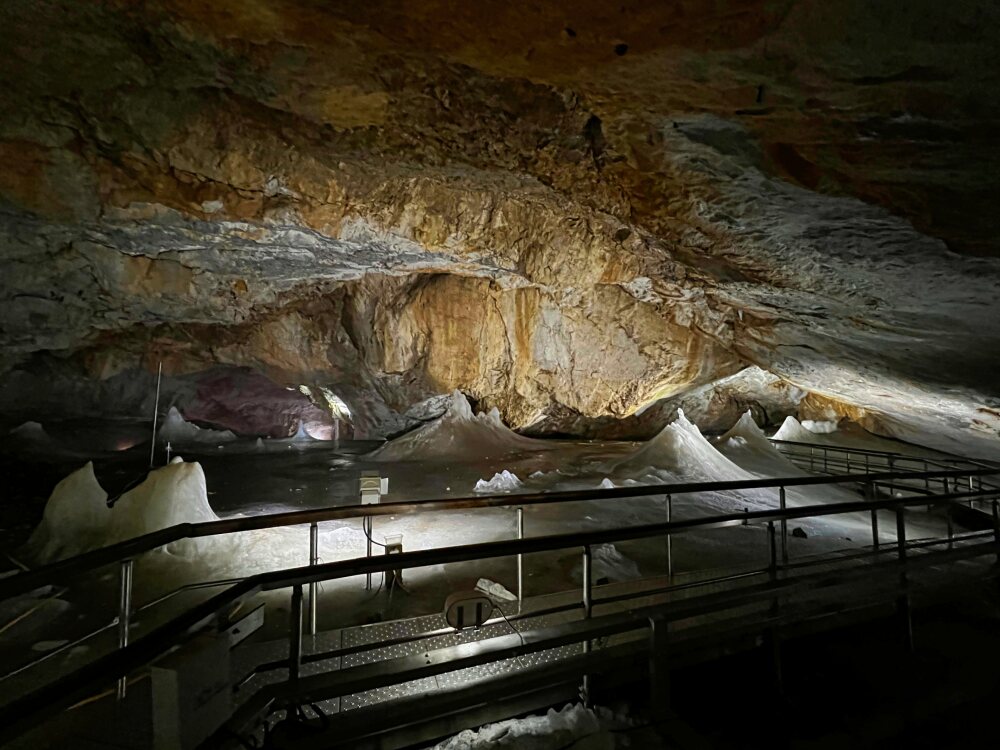 Добшинская пещера. Первый зал