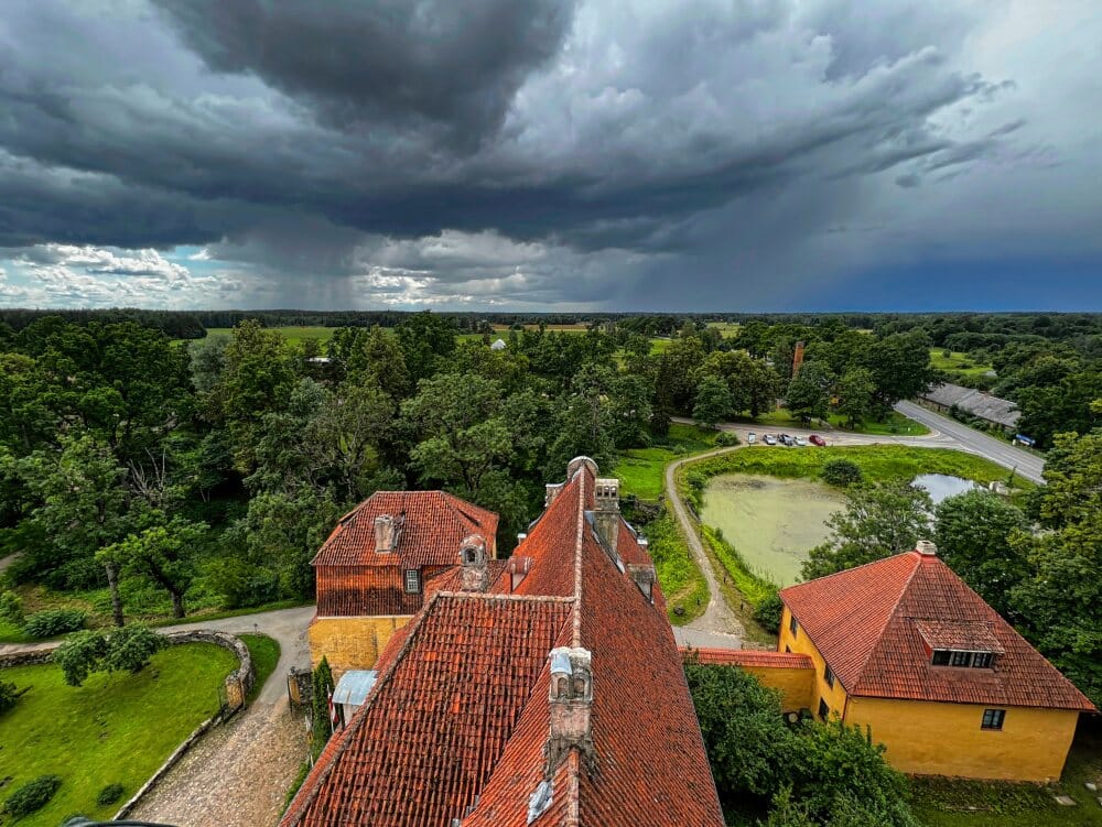 Лиелстраупский замок. Панорама с купола часовни
