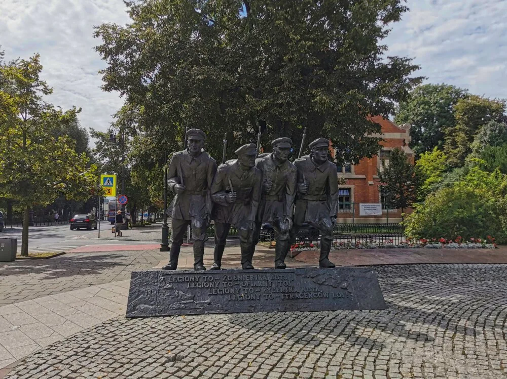 Памятник маршалу Юзефу Пилсудскому и легионерам. Краков, Польша