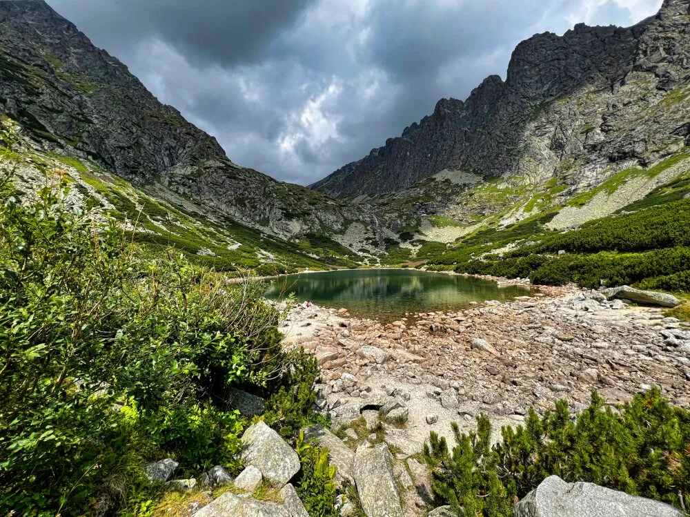 Силезский дом, озеро Velické pleso и водопад Večný dážď