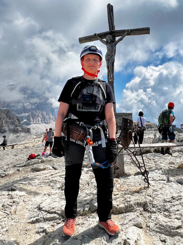 Крест на вершине Лагацуои